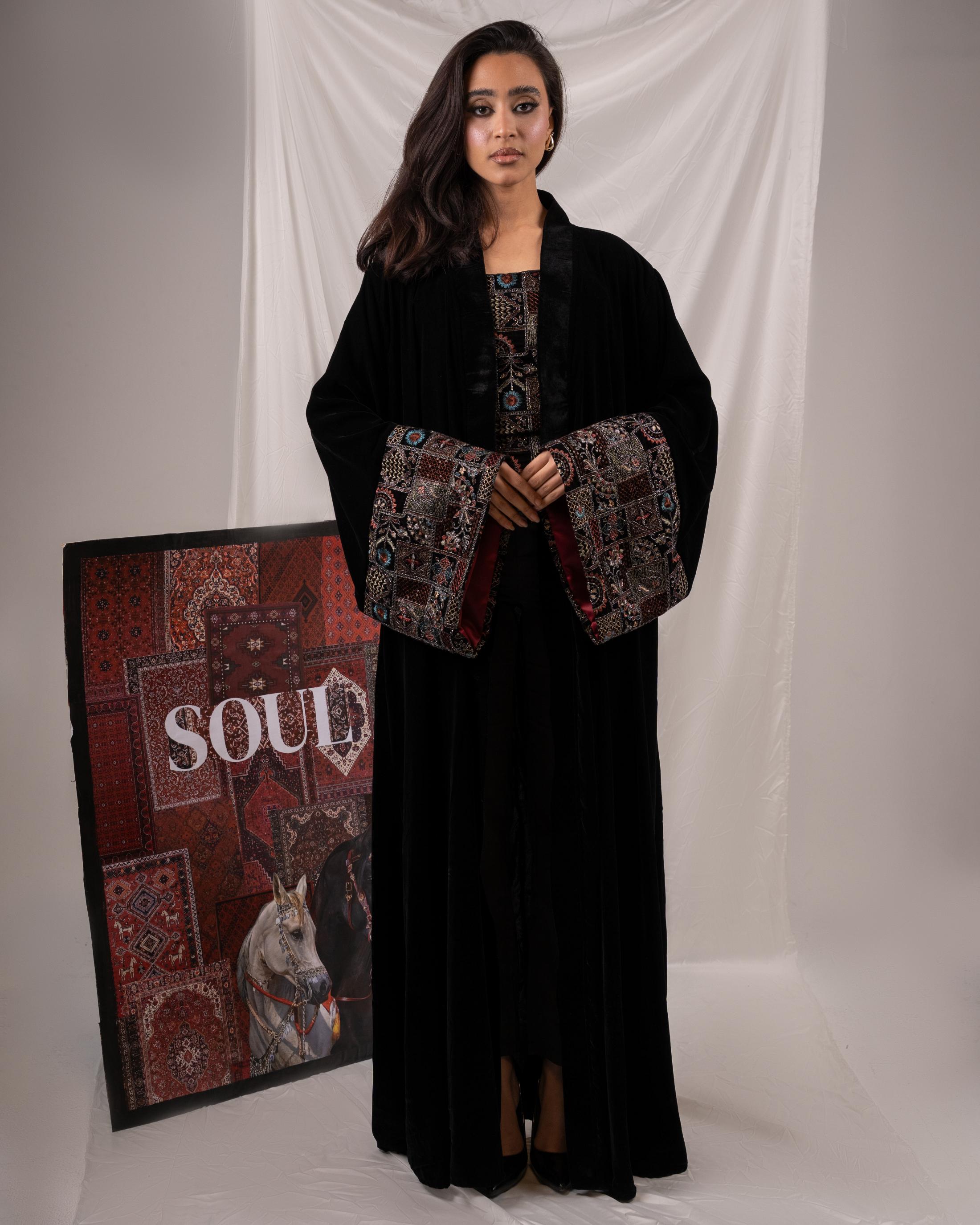Qamar Kaftan 01