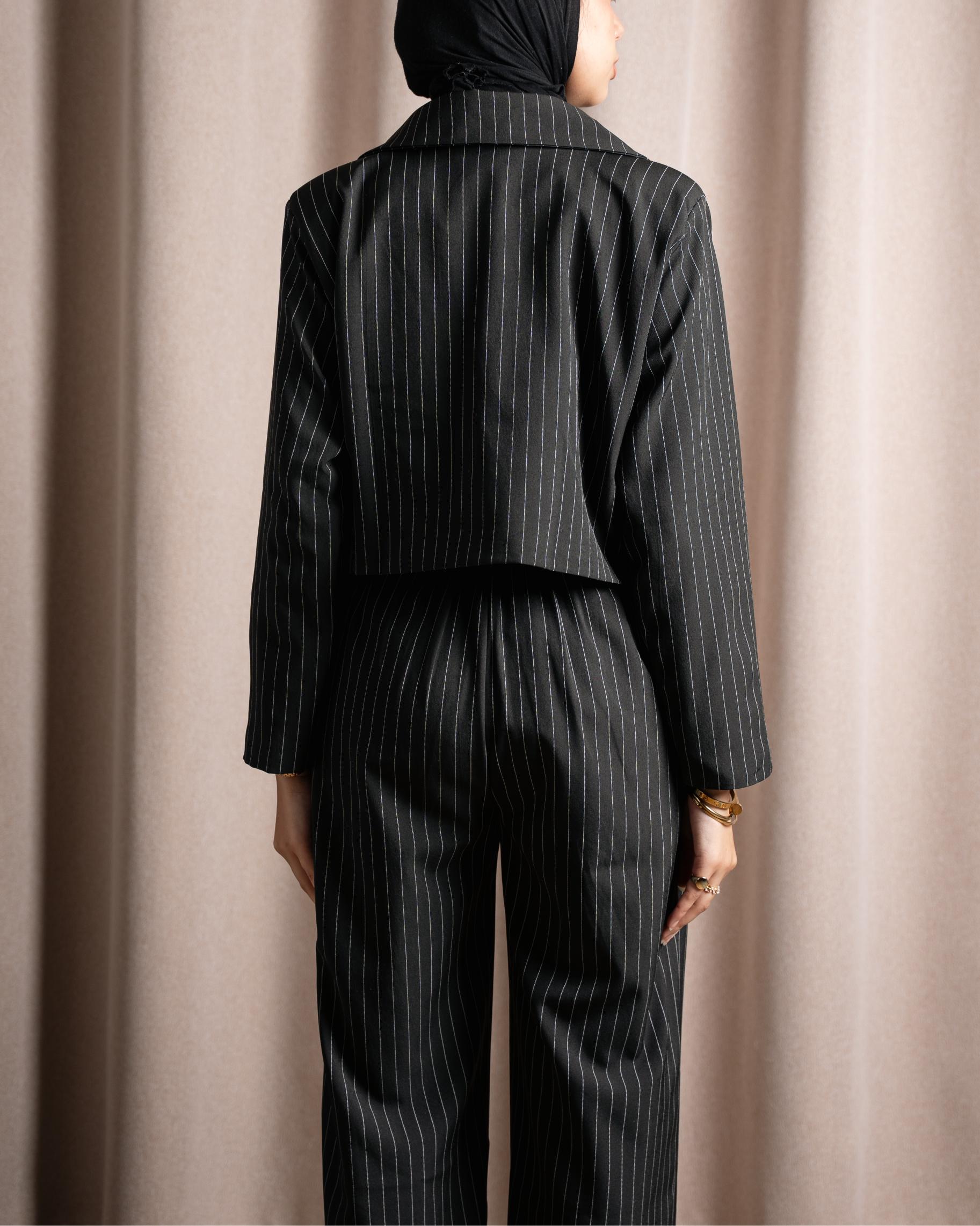Noir Short Blazer – Striped